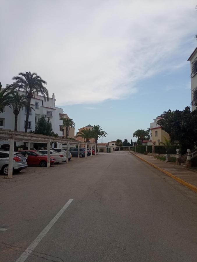 Alojamiento con Piscina y chiringuito Dénia Exterior foto