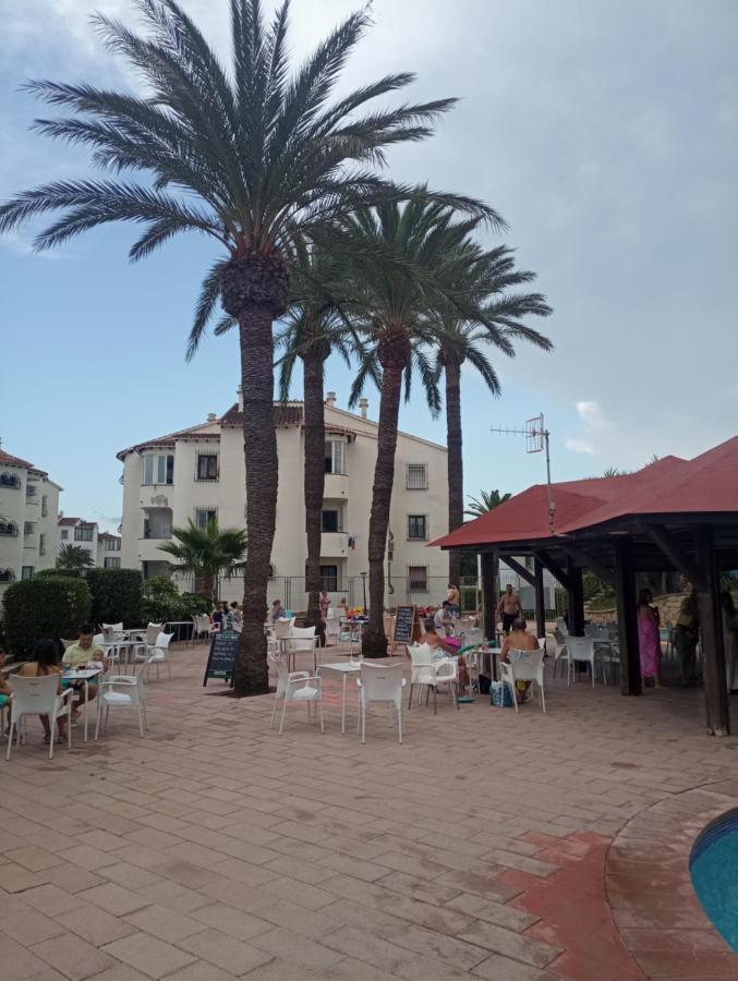 Alojamiento con Piscina y chiringuito Dénia Exterior foto