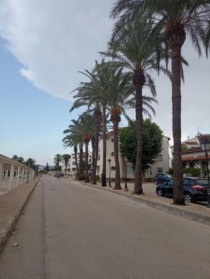 Alojamiento con Piscina y chiringuito Dénia Exterior foto